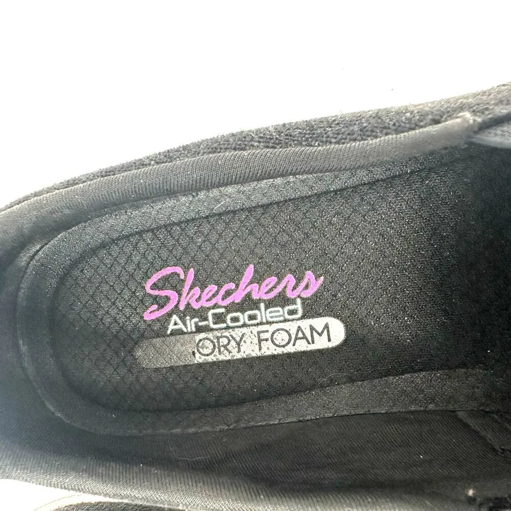 Skechers Size 8.5 Slip-Ons Black w/ White Soles Air-Cooled Memory Foam Bow Comfy - Picture 5 of 8